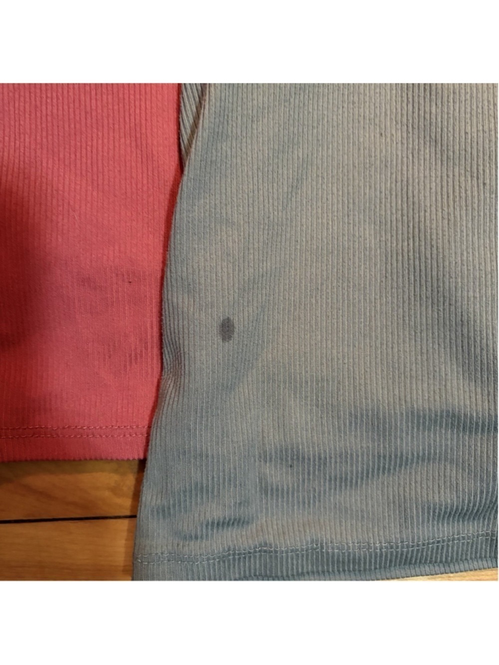 3 for $20 ✨ 3-Pack Ribbed Tank Tops Bundle - Size Large - Picture 5 of 5